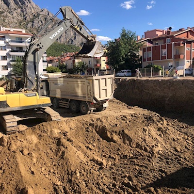Hacılar Meydanı'nda Yükselen Yıldız ''ALİ ERİŞGEN KONUTLARI''